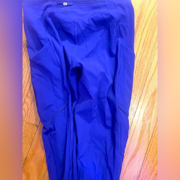 Lululemon athletica royal blue leggings with pockets size 4 - Picture 4 of 16